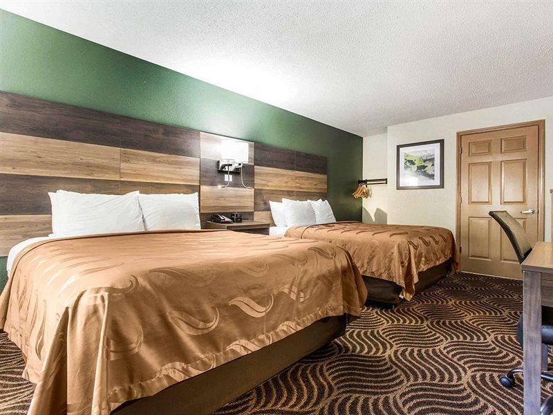 Quality Inn Блек Маунтин Екстериор снимка
