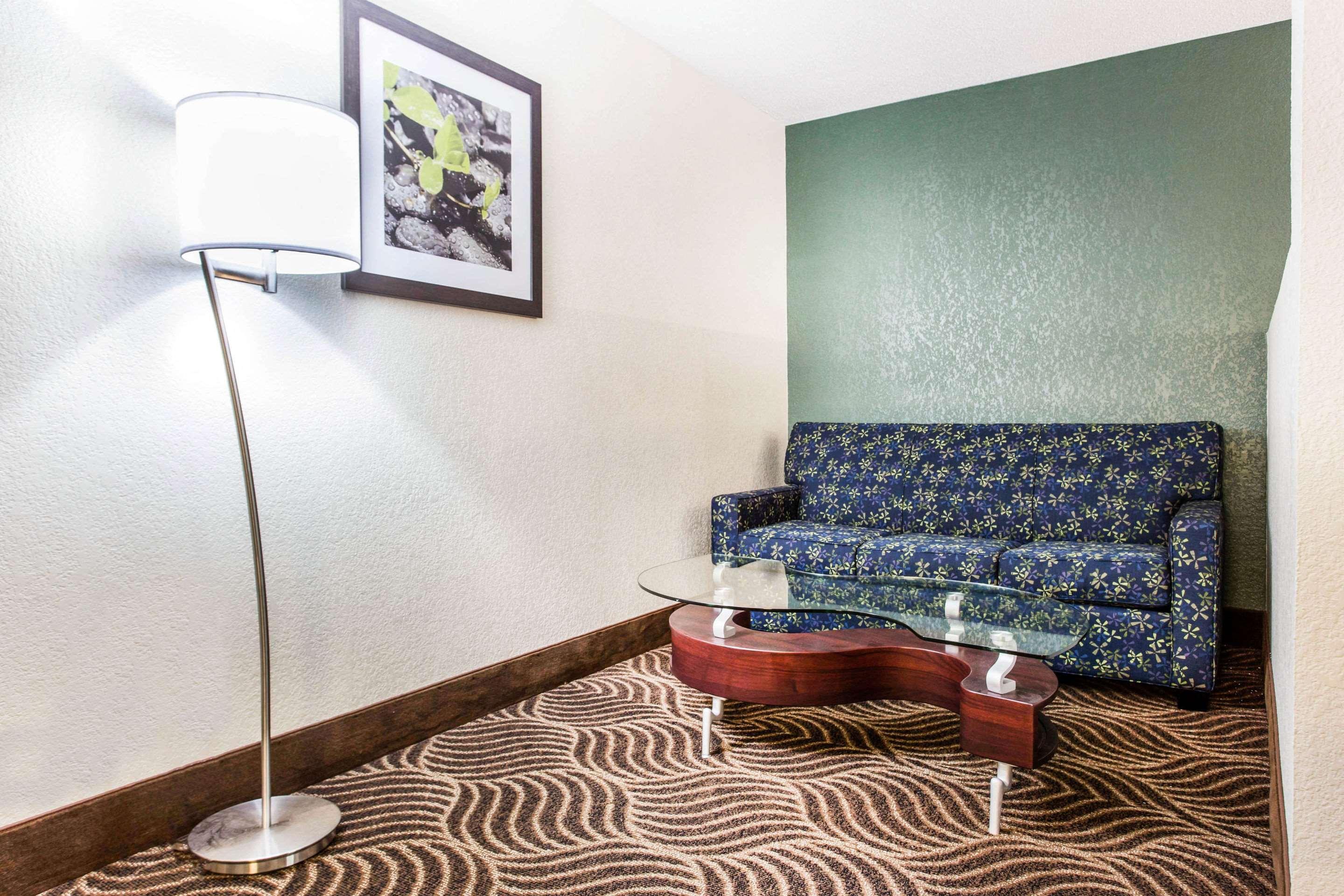 Quality Inn Блек Маунтин Екстериор снимка